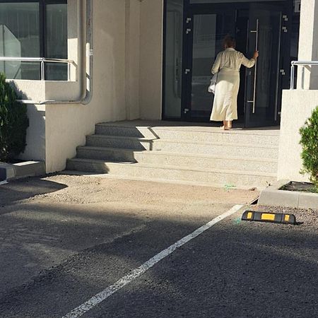 Mamaia Nord Studio La 10 M De Plaja Langa Cluburi Eksteriør bilde