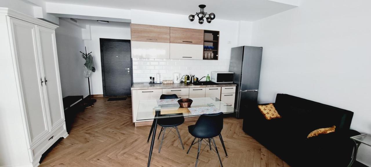 Mamaia Nord Studio La 10 M De Plaja Langa Cluburi Eksteriør bilde